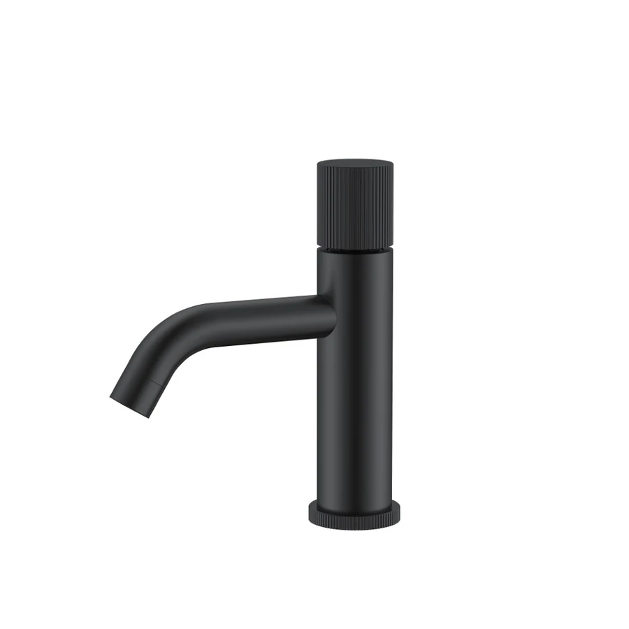Смеситель для раковины Boheme Stick 121-BB.3 156×42×214 мм, цвет черный матовый